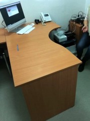 Угловой офисный стол
